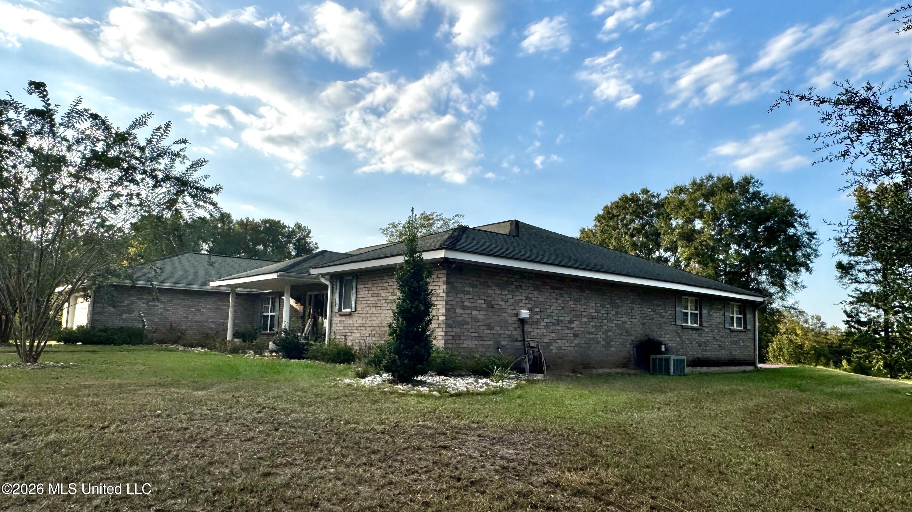 95 West Burnette Road Jayess, MS 39641 - Photo 4 of 27 Side 1
