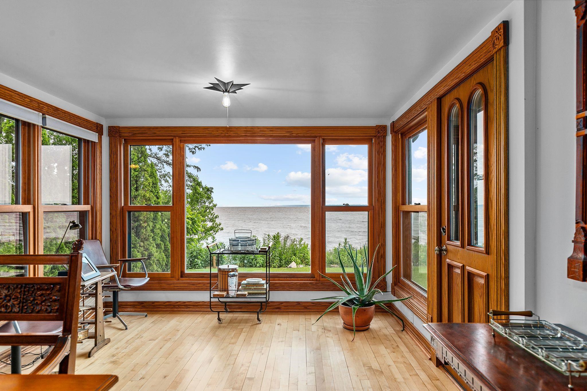 2346 Hickory Lane Oshkosh, WI 54901 - Photo 15 of 73