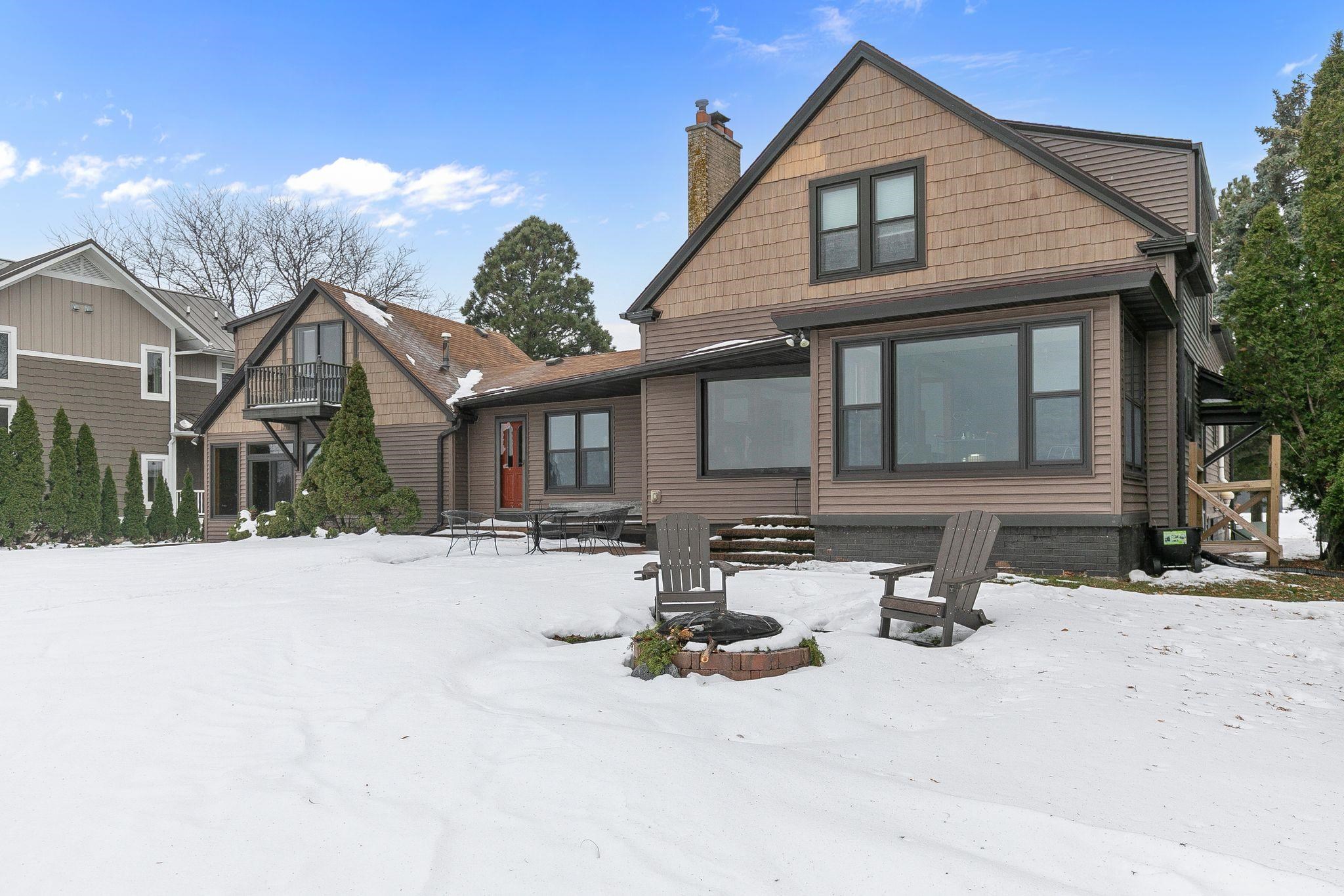 2346 Hickory Lane Oshkosh, WI 54901 - Photo 4 of 73