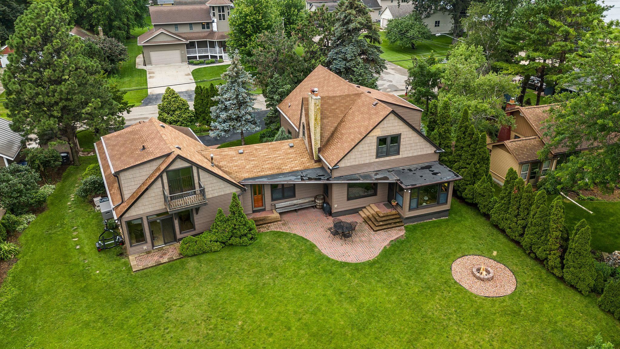 2346 Hickory Lane Oshkosh, WI 54901 - Photo 59 of 73