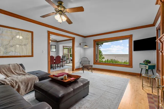 $799,900 | 2346 Hickory Lane, Oshkosh, WI 54901