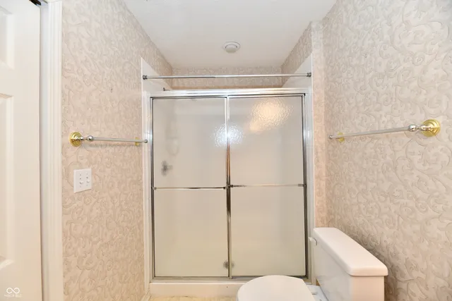 $160,000 | 7415 Chapel Villas Drive, Unit B, Indianapolis, IN 46214