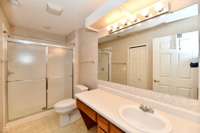 $160,000 | 7415 Chapel Villas Drive, Unit B, Indianapolis, IN 46214