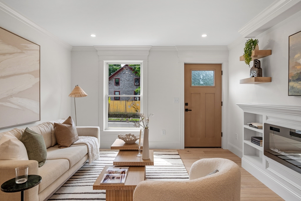 41 Hobart Street, Unit 2 Danvers, MA 01923 - Photo 2 of 42