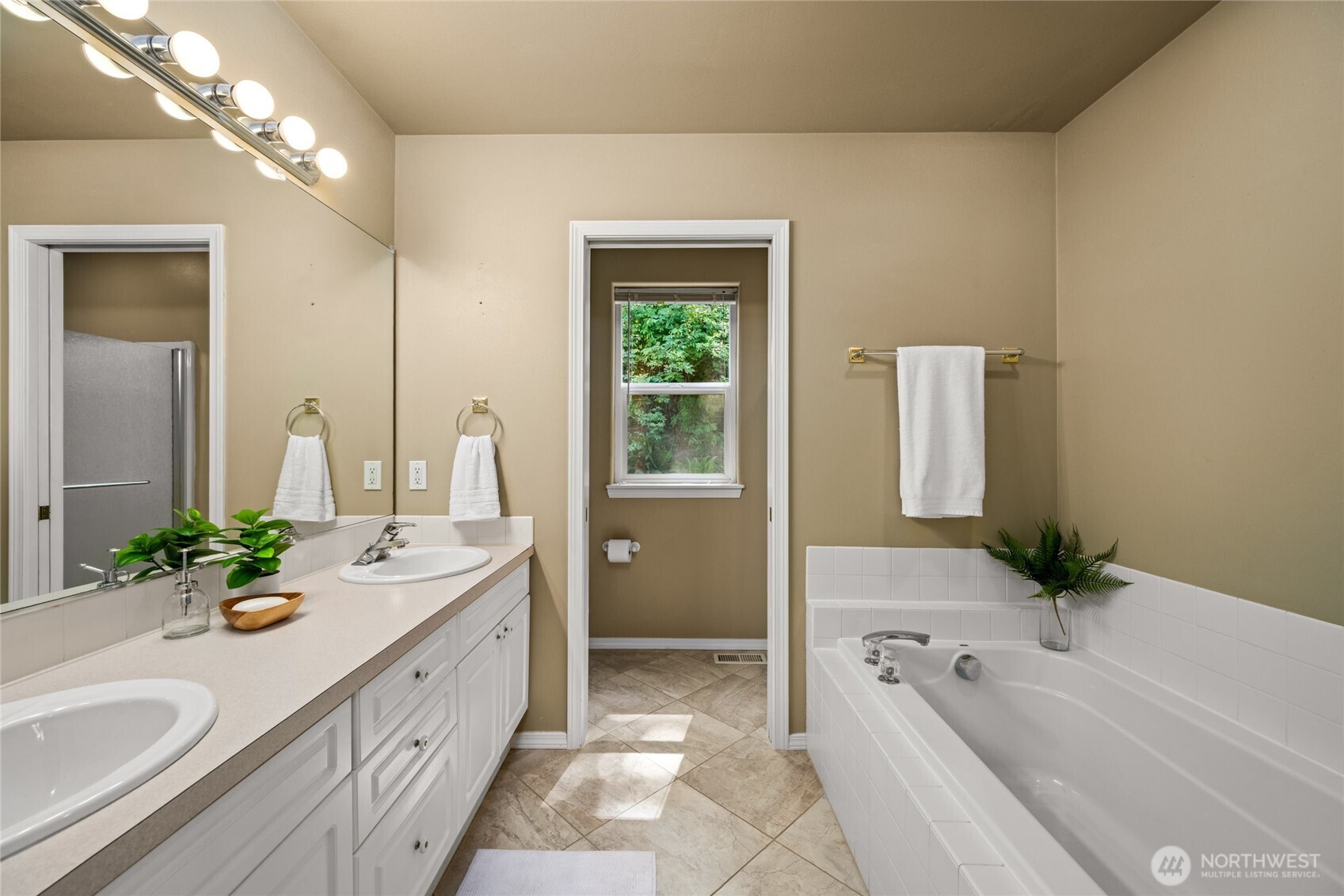 1405 Edwards Street Bellingham, WA 98229 - Photo 14 of 38 Gallery Image 14