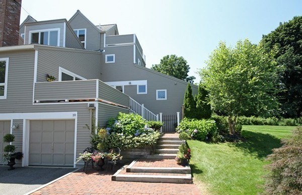 10 Hopewell Farm Road, Unit 10 Natick, MA 01760 - Photo 1 of 17 Gallery Image 1