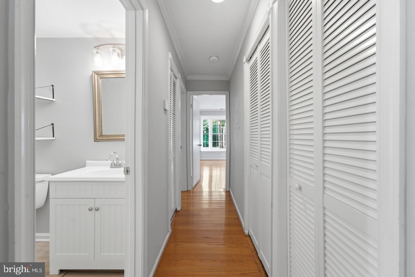 11200 Beaver Trail Court Reston, VA 20191 - Photo 8 of 35 Gallery Image 8