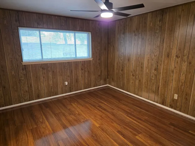 $2,195 | 2121 Redwood Street, Kemah, TX 77565