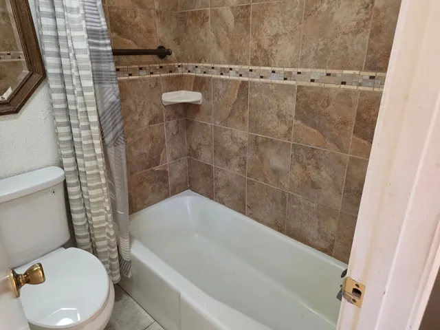 $2,195 | 2121 Redwood Street, Kemah, TX 77565