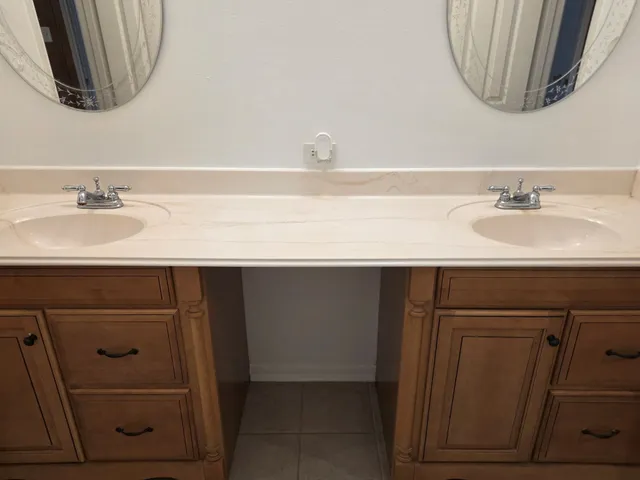 $2,195 | 2121 Redwood Street, Kemah, TX 77565