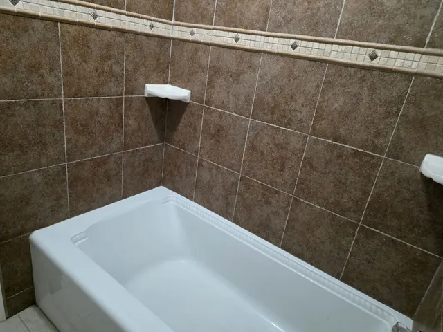 $2,195 | 2121 Redwood Street, Kemah, TX 77565