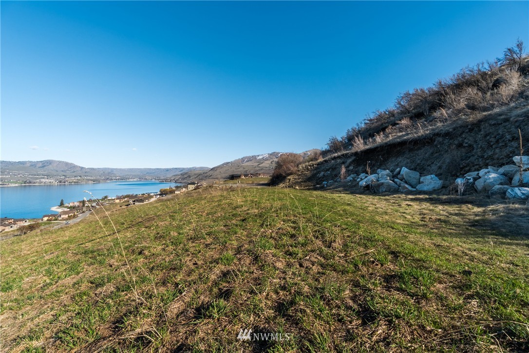 302 Clos Chevalle Road Chelan, WA 98816 - Photo 8 of 15 Gallery Image 8