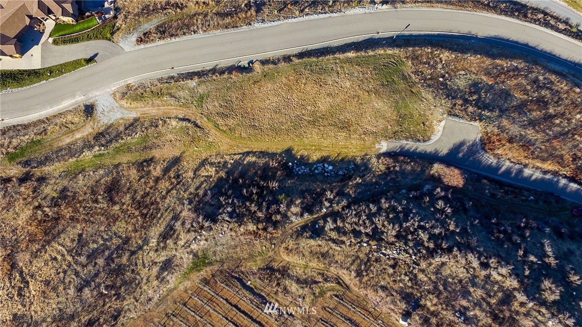 302 Clos Chevalle Road Chelan, WA 98816 - Photo 9 of 15 Gallery Image 9