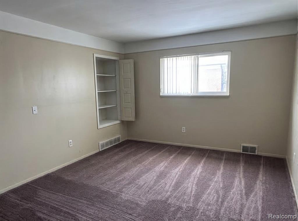 16481 East 10 Mile Road, Unit 10 Eastpointe, MI 48021 - Photo 3 of 6