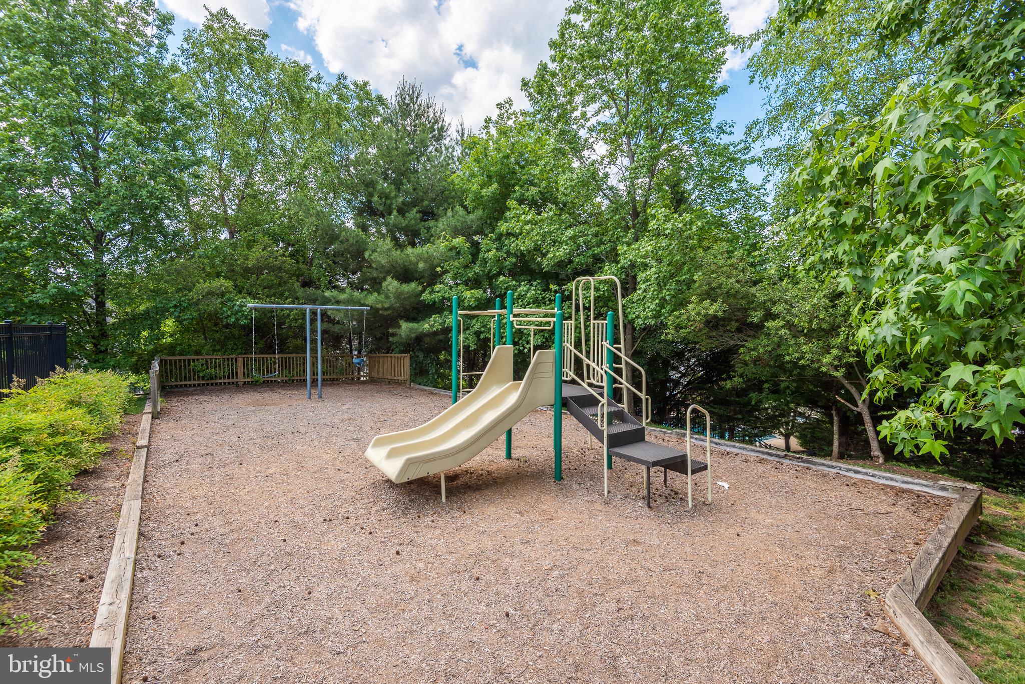 20449 River Ripple Square Sterling, VA 20165 - Photo 31 of 35