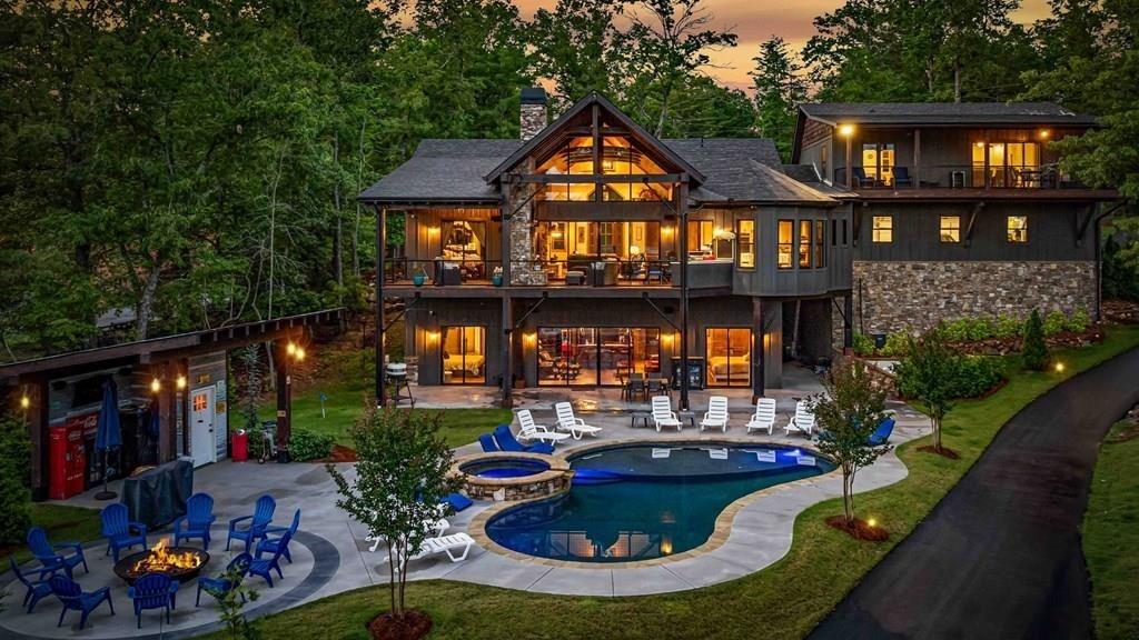 66 Rome Point Blue Ridge, GA 30513 - Photo 53 of 59 a view of a house with tub and chairs