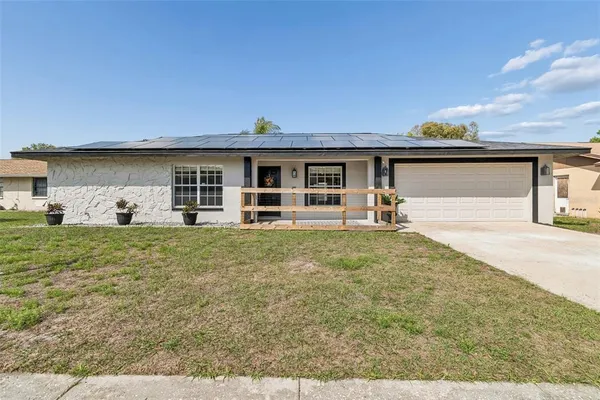 $422,000 | 4009 Orangefield Place, Valrico, FL 33596