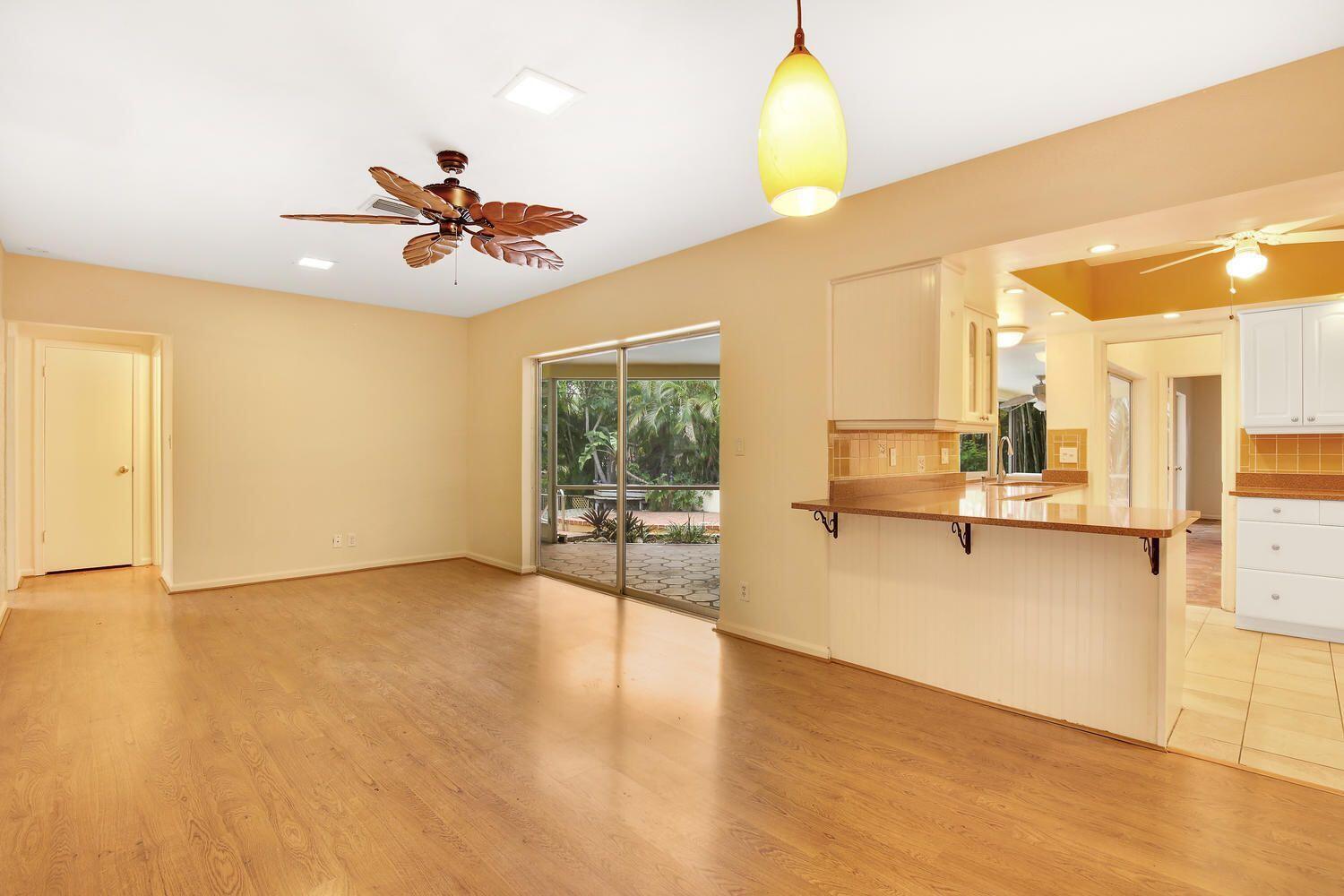 901 Northwest 5th Avenue Boca Raton, FL 33432 - Photo 2 of 4 Family Room
