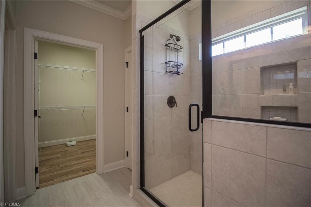 2255 Renaissance Lane High Point, NC 27262 - Photo 18 of 29 Master Bathroom