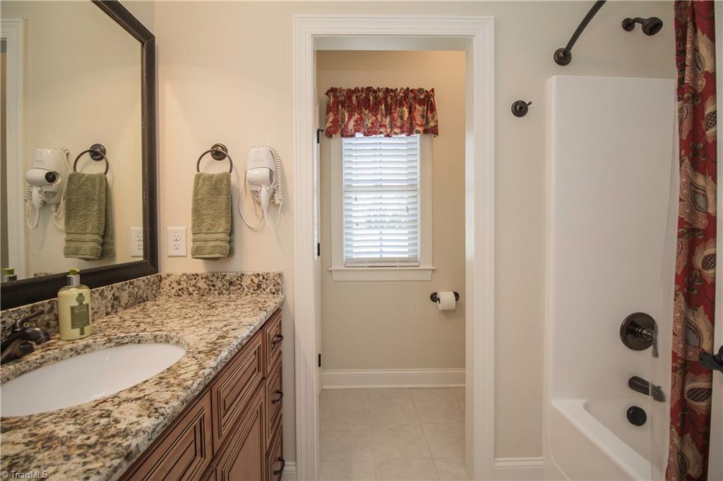2255 Renaissance Lane High Point, NC 27262 - Photo 21 of 29 Bathroom