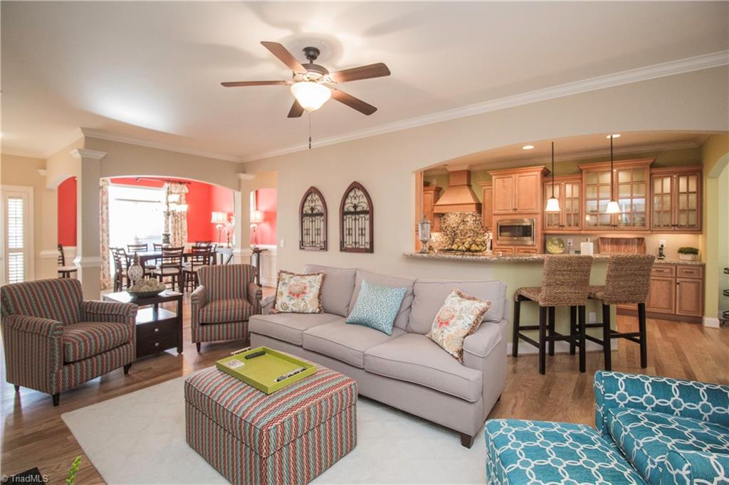 2255 Renaissance Lane High Point, NC 27262 - Photo 6 of 29 Living Room