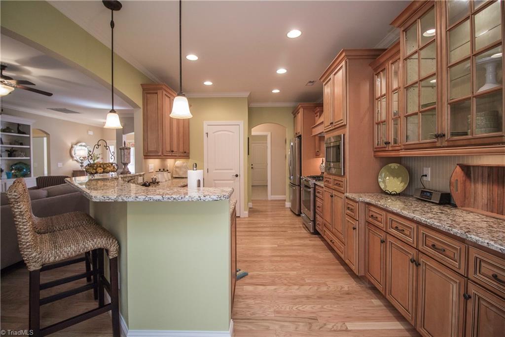 2255 Renaissance Lane High Point, NC 27262 - Photo 8 of 29 Kitchen