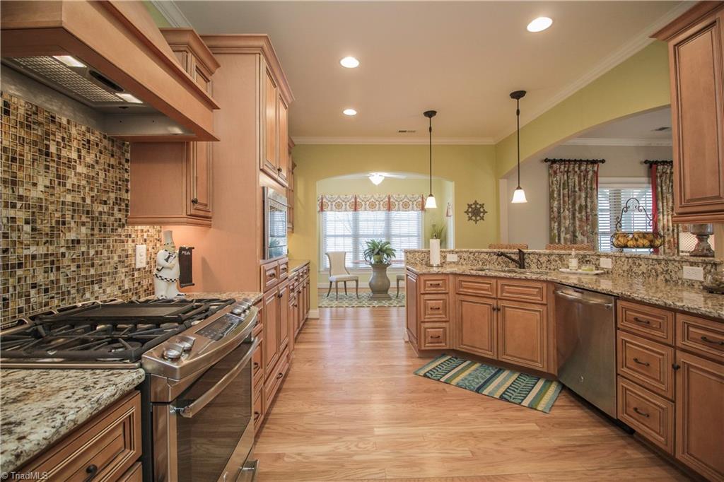 2255 Renaissance Lane High Point, NC 27262 - Photo 10 of 29 Kitchen