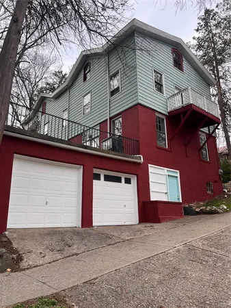 $350,000 | 30 Garfield Place, Poughkeepsie, NY 12601