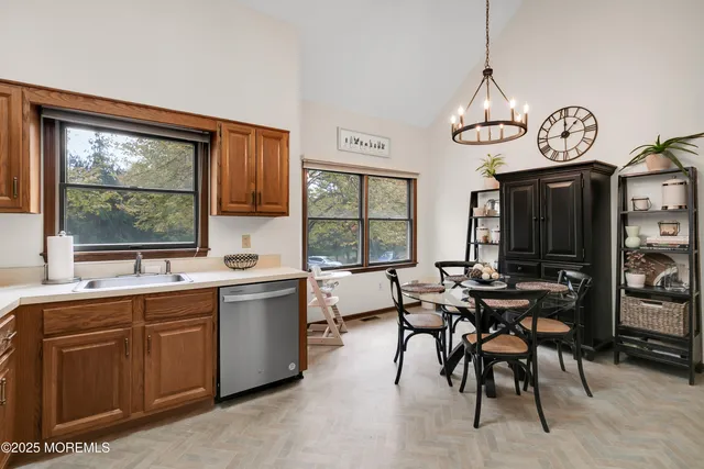 $675,000 | 49 Pape Drive, Atlantic Highlands, NJ 07716