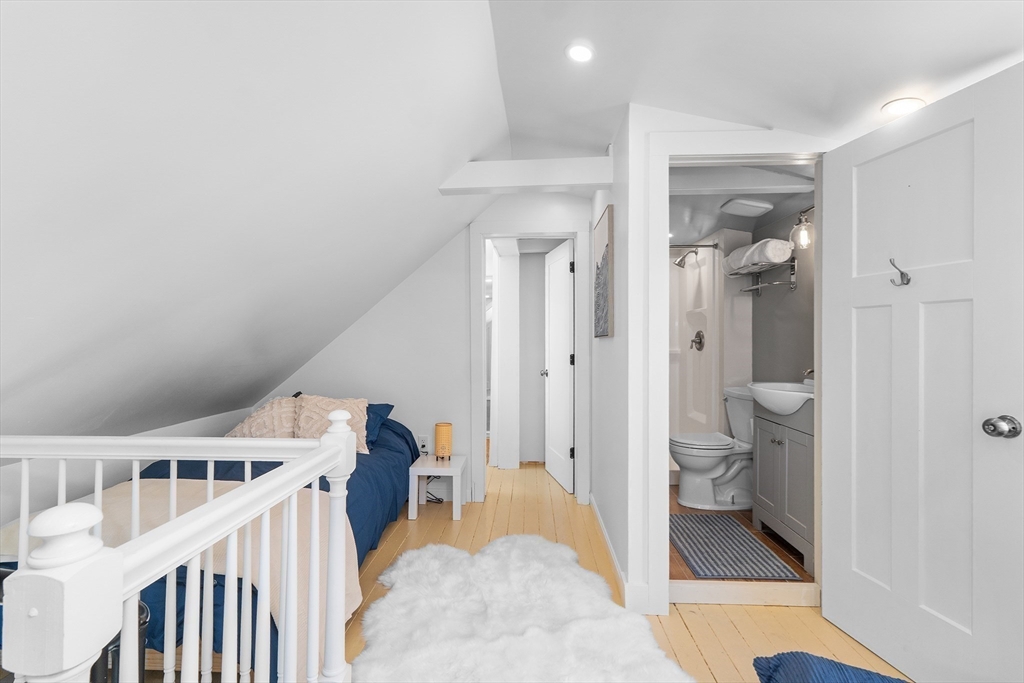 4 Middle Road Rockport, MA 01966 - Photo 8 of 37