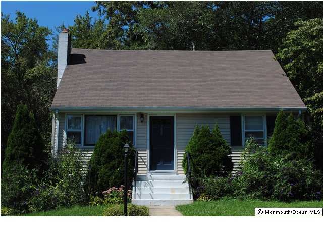 208 Valley Road Neptune Township, NJ 07753 - Photo 1 of 3 Primary Photo