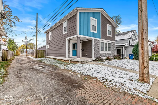 $395,000 | 325 Sanders Street, Indianapolis, IN 46225