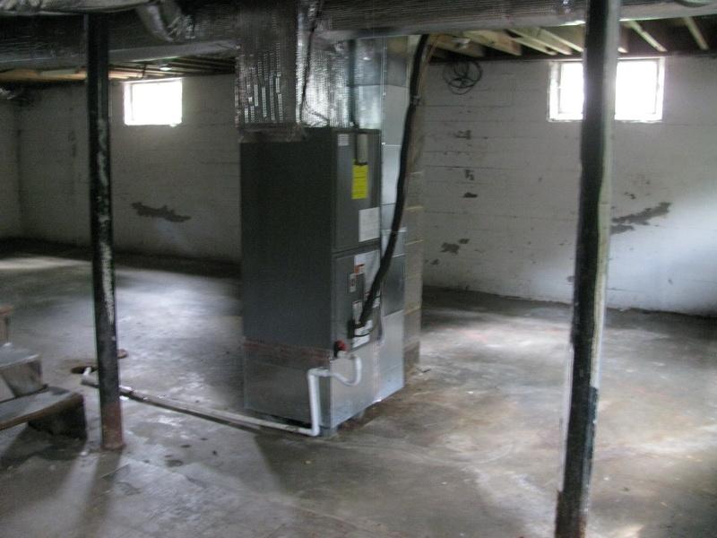 1916 Meadowbrook Road Northwest Roanoke, VA 24017 - Photo 6 of 13 FURNACE