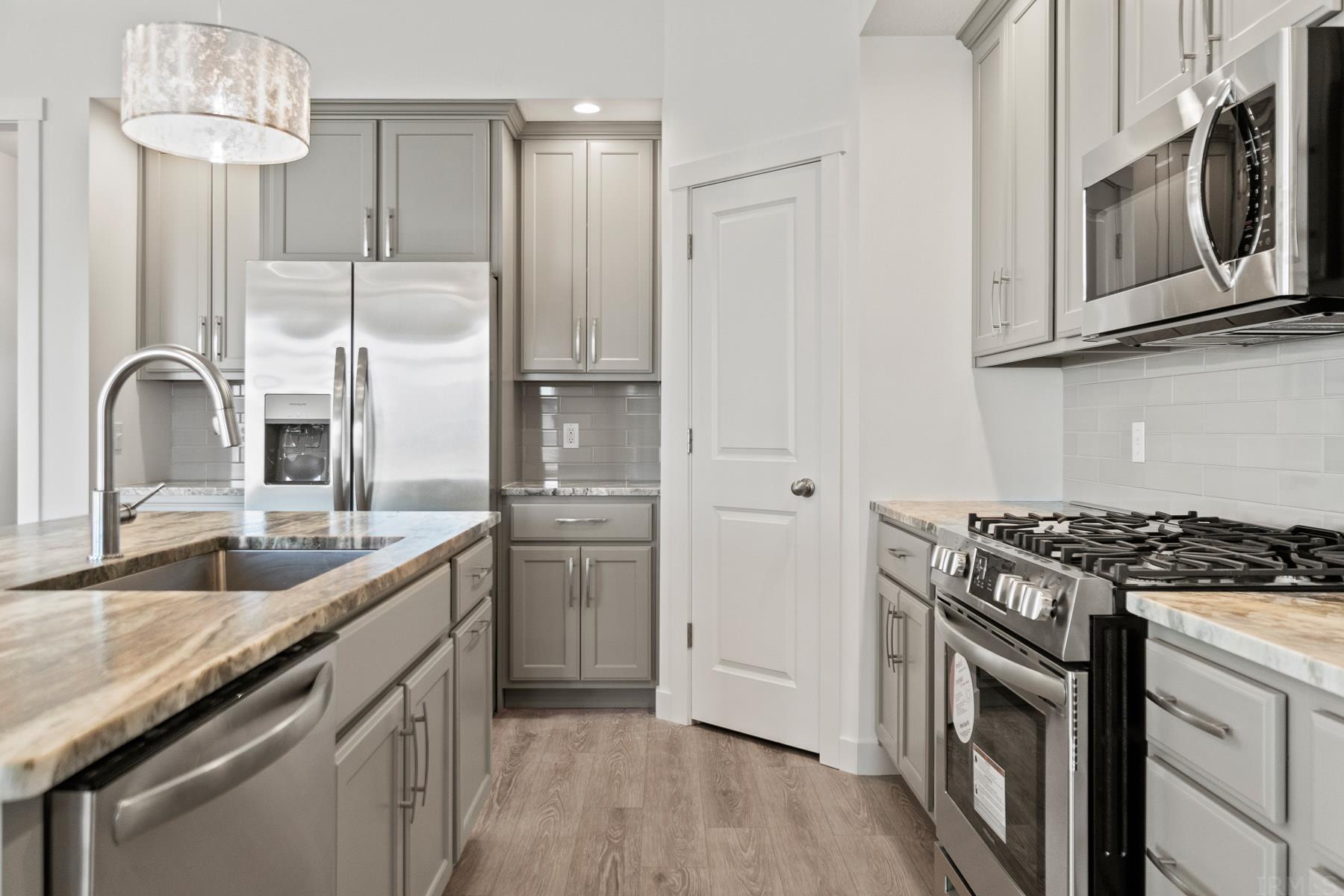 1072 Switchfoot Drive Huntertown, IN 46748 - Photo 16 of 35