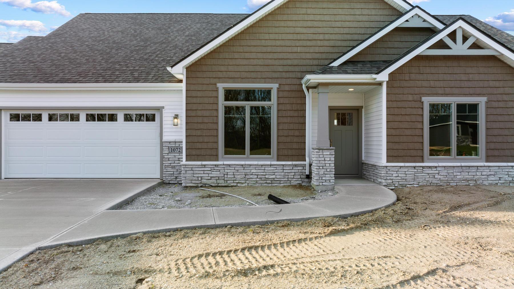 1072 Switchfoot Drive Huntertown, IN 46748 - Photo 3 of 35