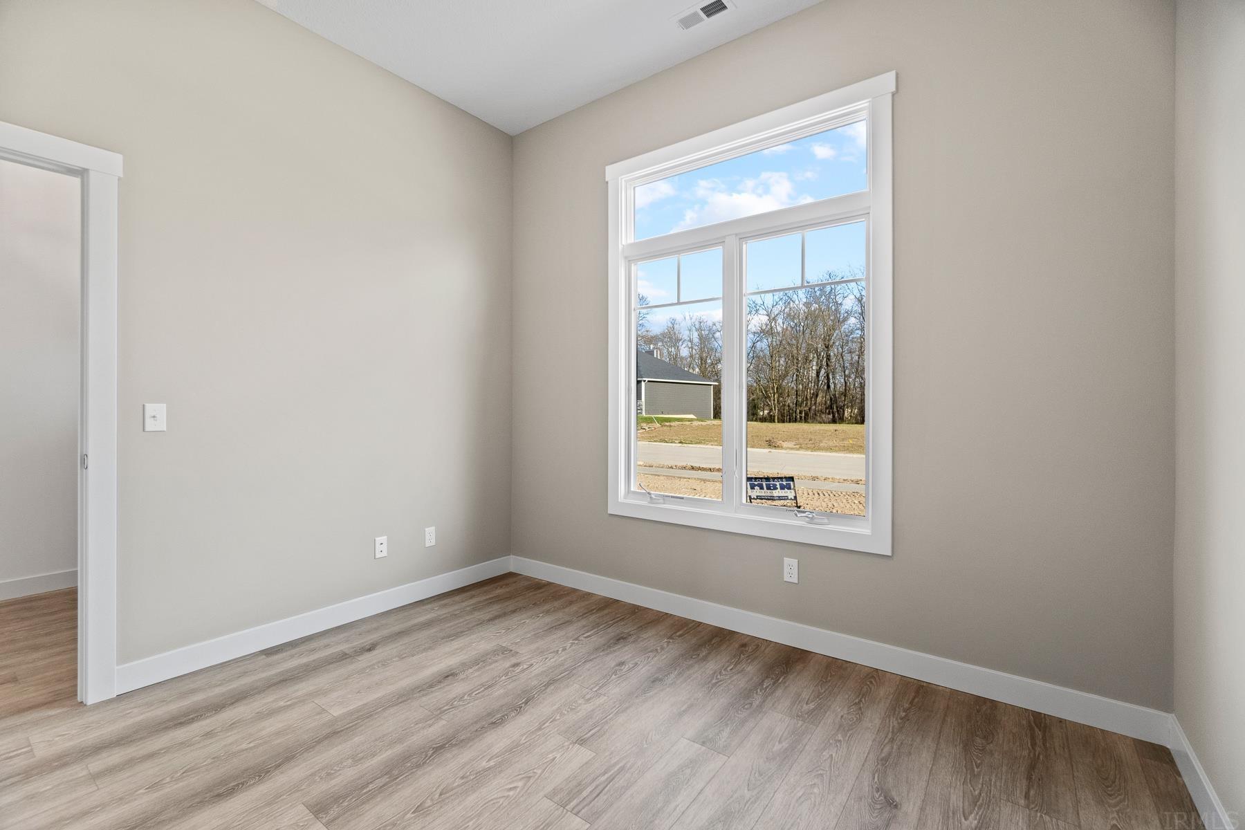 1072 Switchfoot Drive Huntertown, IN 46748 - Photo 6 of 35