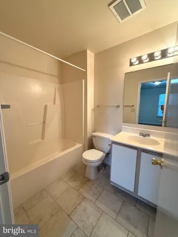 $1,548 | 32 White Pine Circle, Unit 203, Stafford, VA 22554