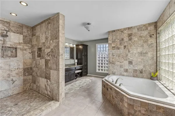 $539,900 | 5239 Catalina Street, Roeland Park, KS 66205