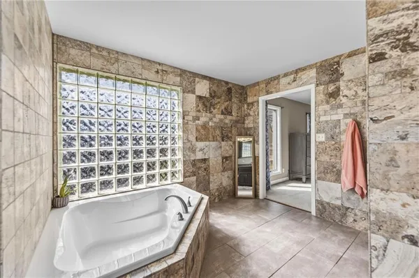 $539,900 | 5239 Catalina Street, Roeland Park, KS 66205