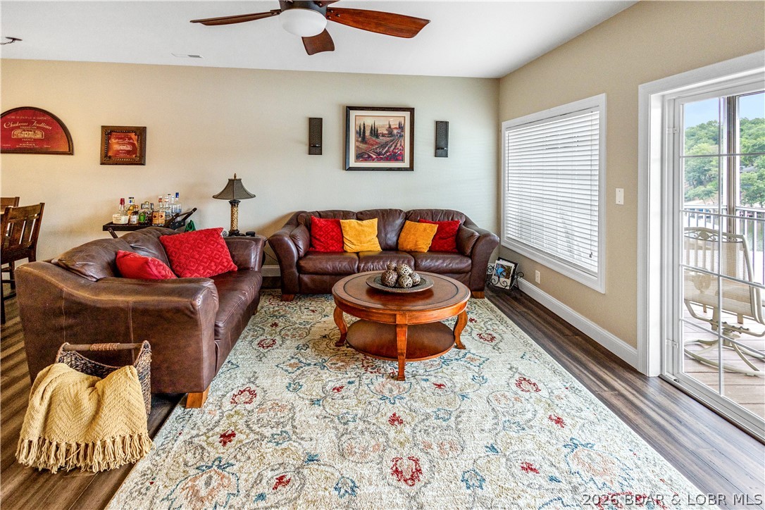 68 Lighthouse Road, Unit 121 Lake Ozark, MO 65049 - Photo 17 of 30 Living area.