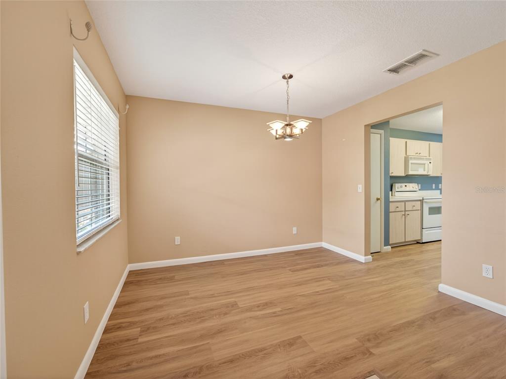 9735 Southwest 92nd Place Road Ocala, FL 34481 - Photo 5 of 39 Gallery Image 5