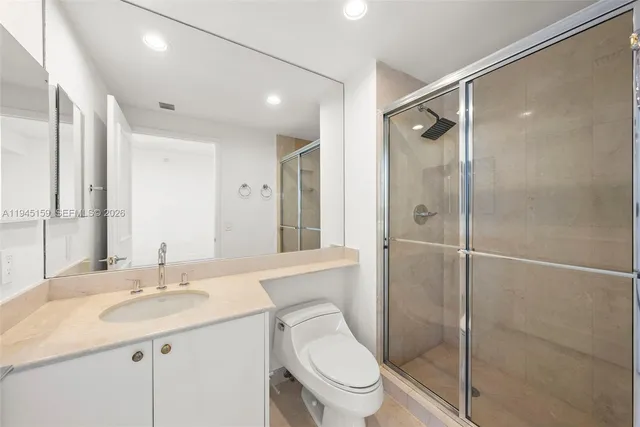 $17,500 | 789 Crandon Boulevard, Unit 1106, Key Biscayne, FL 33149