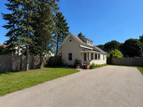 $349,000 | 51 Nagle Street, Nashua, NH 03060