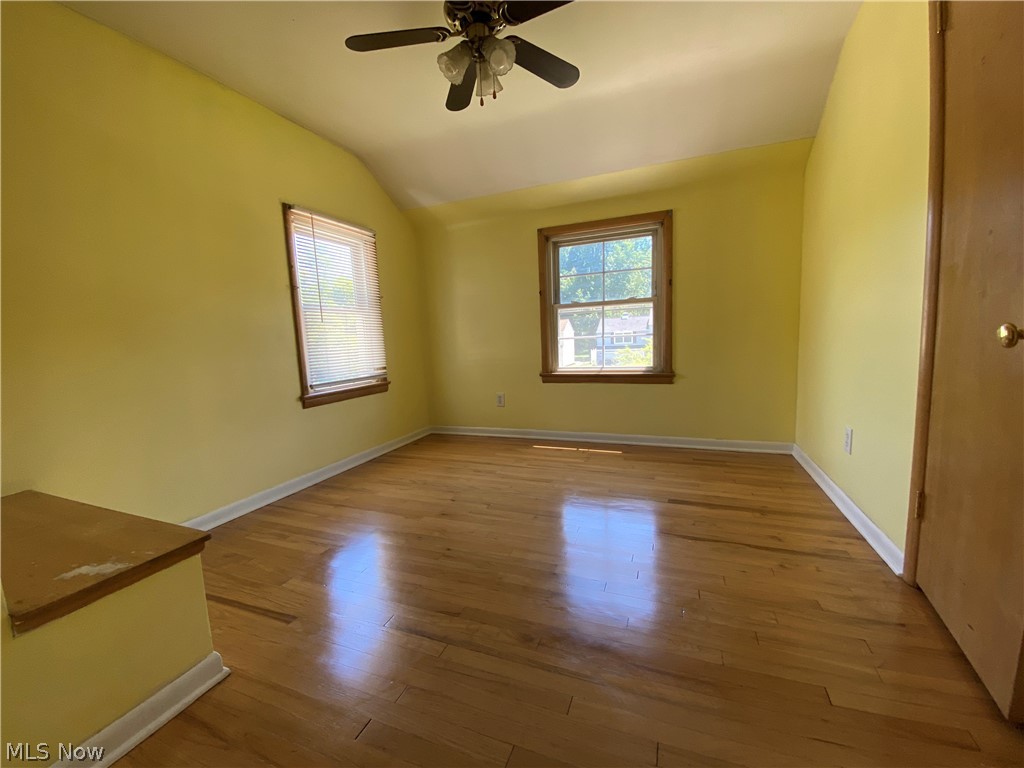 5173 East Farnhurst Road Cleveland, OH 44124 - Photo 9 of 20