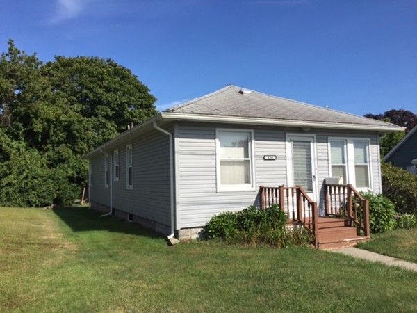 126 Dellawanda Road Swansea, MA 02777 - Photo 2 of 13 Gallery Image 2