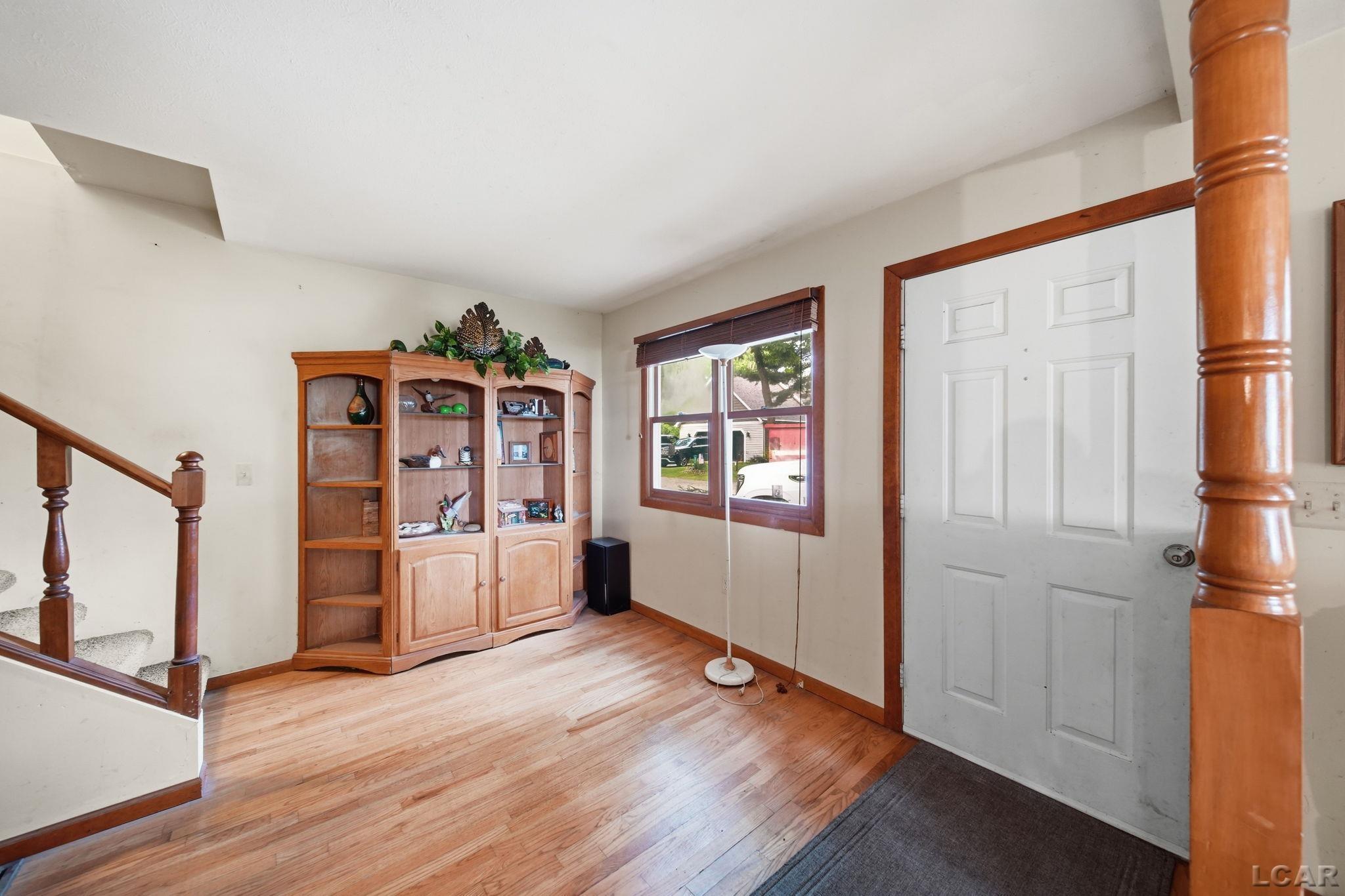 295 Ridgeway Drive Brooklyn, MI 49230 - Photo 4 of 49