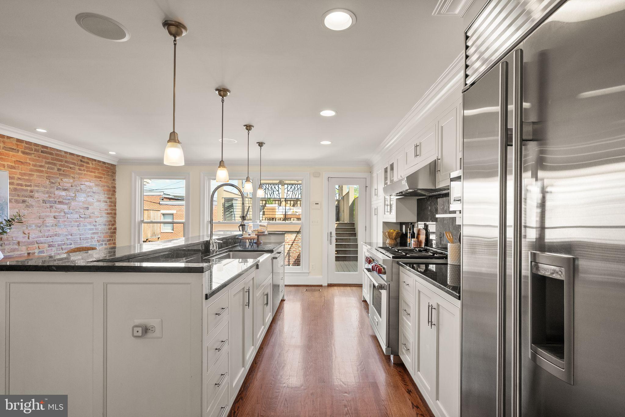 324 E Street Northeast Washington, DC 20002 - Photo 8 of 28 Kitchen