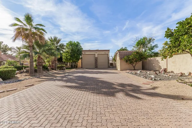 $1,625,000 | 5308 West Misty Willow Lane, Glendale, AZ 85310