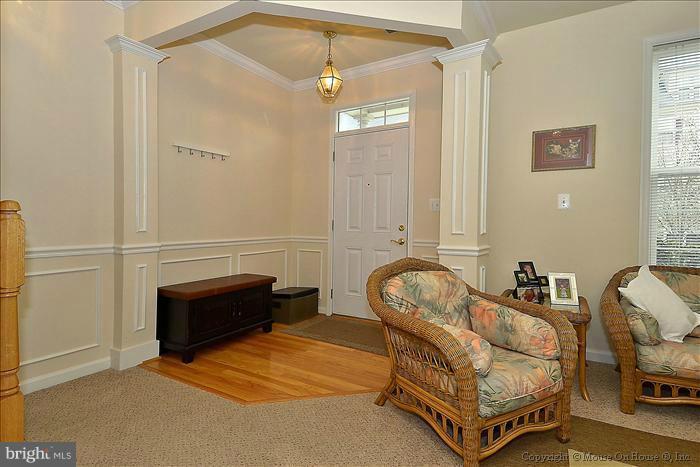 2104 Clark Place, Unit 61 Silver Spring, MD 20910 - Photo 5 of 13 Entry Foyer