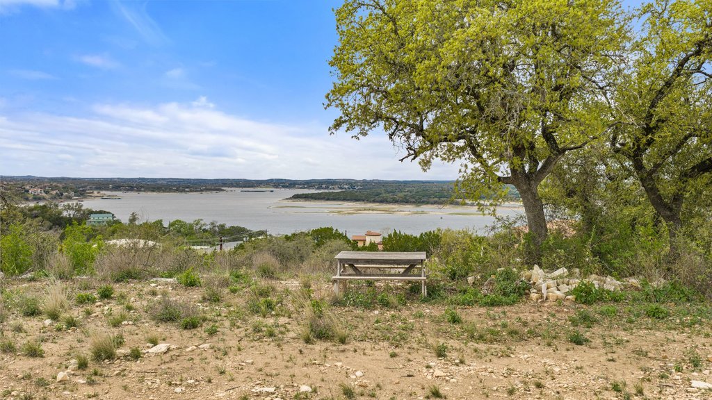 4000 Tejon Circle Austin, TX 78734 - Photo 3 of 13